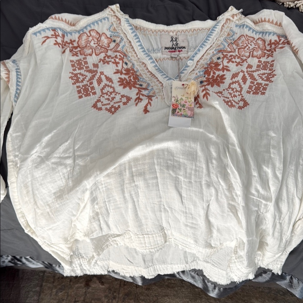 Women's Embroidered Bohemian Top - Johnny was.Brand New.